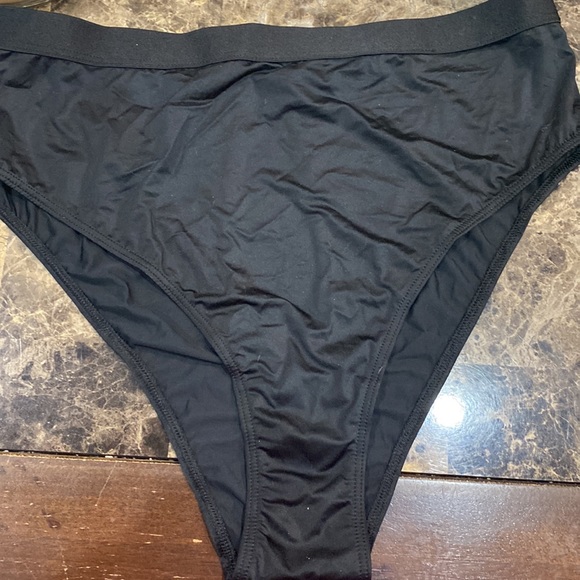 4 NWT pairs Victoria Secret high waisted thongs! - Picture 13 of 13